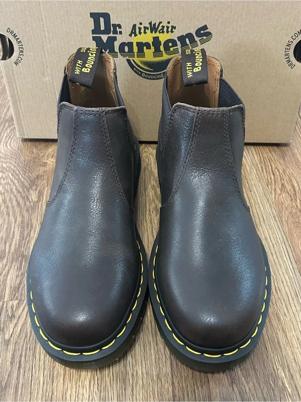 DR MARTENS 2976 LO brown leather ankle Chelsea boots booties shoes women’s 8 new